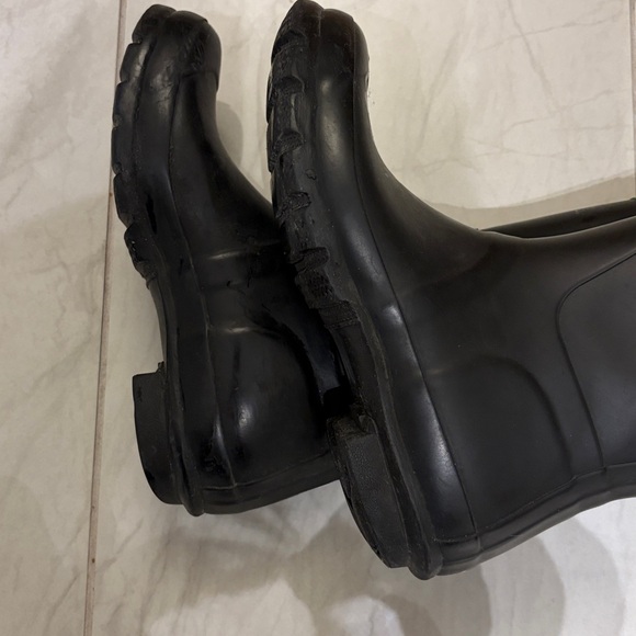 Hunter Two-Tone Green and Black Boots 7 - Picture 5 of 8